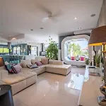 A Prestigious With 2 Swimming Pools And 1 In The South Of France