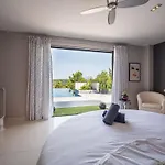 Βίλα A Prestigious With 2 Swimming Pools And 1 In The South Of France Saint-Gely-du-Fesc