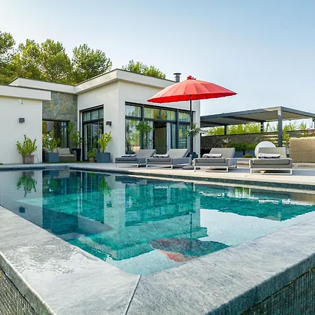 A Prestigious With 2 Swimming Pools And 1 In The South Of France * Saint-Gely-du-Fesc