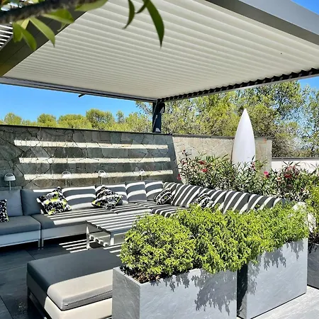 Vila A Prestigious With 2 Swimming Pools And 1 In The South Of France