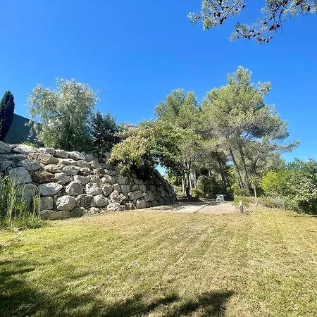 A Prestigious With 2 Swimming Pools And 1 In The South Of France Vila *