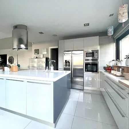 A Prestigious With 2 Swimming Pools And 1 In The South Of France Saint-Gely-du-Fesc