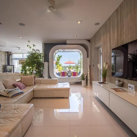 A Prestigious With 2 Swimming Pools And 1 In The South Of France *