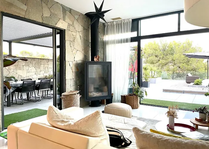 Villa A Prestigious With 2 Swimming Pools And 1 In The South Of France *