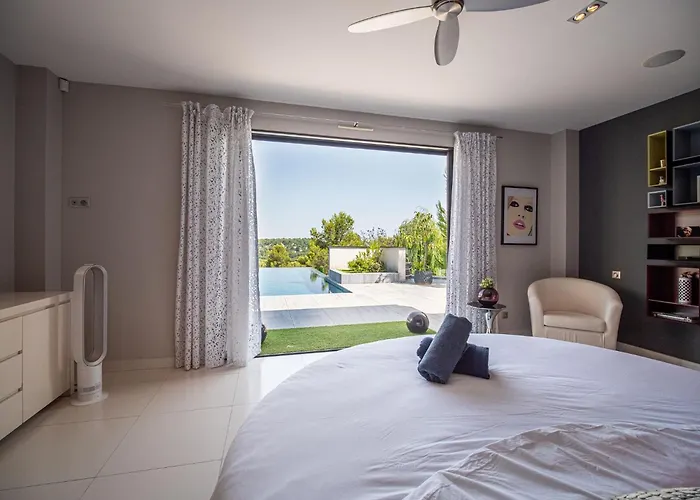 Villa A Prestigious With 2 Swimming Pools And 1 In The South Of France Saint-Gely-du-Fesc