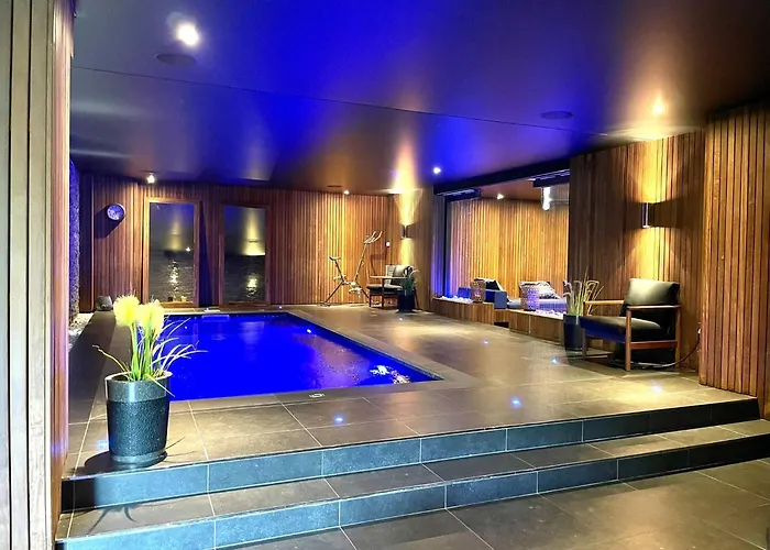 A Prestigious With 2 Swimming Pools And 1 In The South Of France