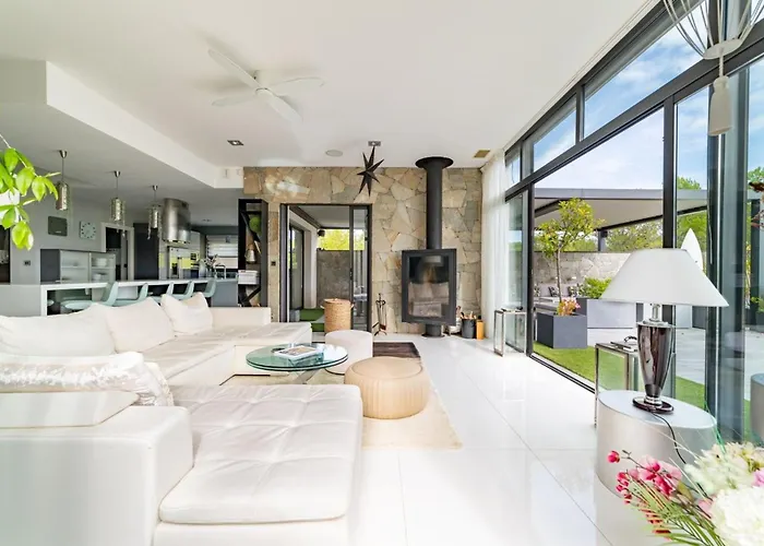A Prestigious With 2 Swimming Pools And 1 In The South Of France *